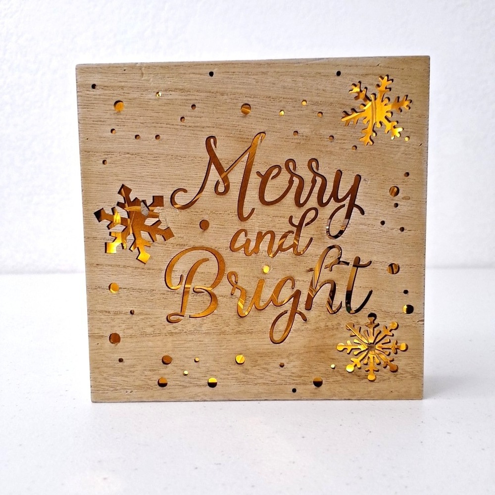 Lighted Wooden 'Merry and Bright' Christmas Shadow Box w/ Timer 7" x 7"
